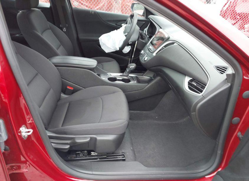 Photo 5 of 2024 Chevrolet Malibu FWD 1LT (VIN 1G1ZD5ST0RF115314)