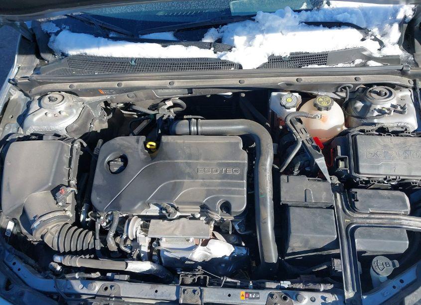 Photo 10 of 2024 Chevrolet Malibu FWD 1LT (VIN 1G1ZD5ST0RF130296)