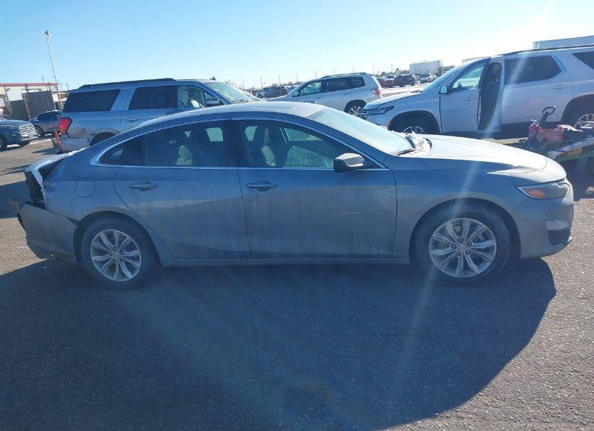 Photo 13 of 2024 Chevrolet Malibu FWD 1LT (VIN 1G1ZD5ST0RF130296)