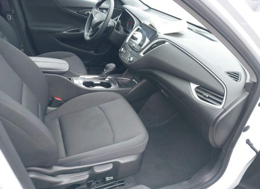 Photo 5 of 2024 Chevrolet Malibu FWD 1LT (VIN 1G1ZD5ST0RF148734)