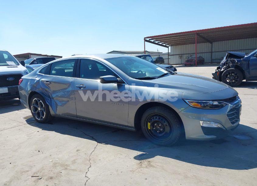 Photo 13 of 2024 Chevrolet Malibu FWD 1LT (VIN 1G1ZD5ST0RF161094)