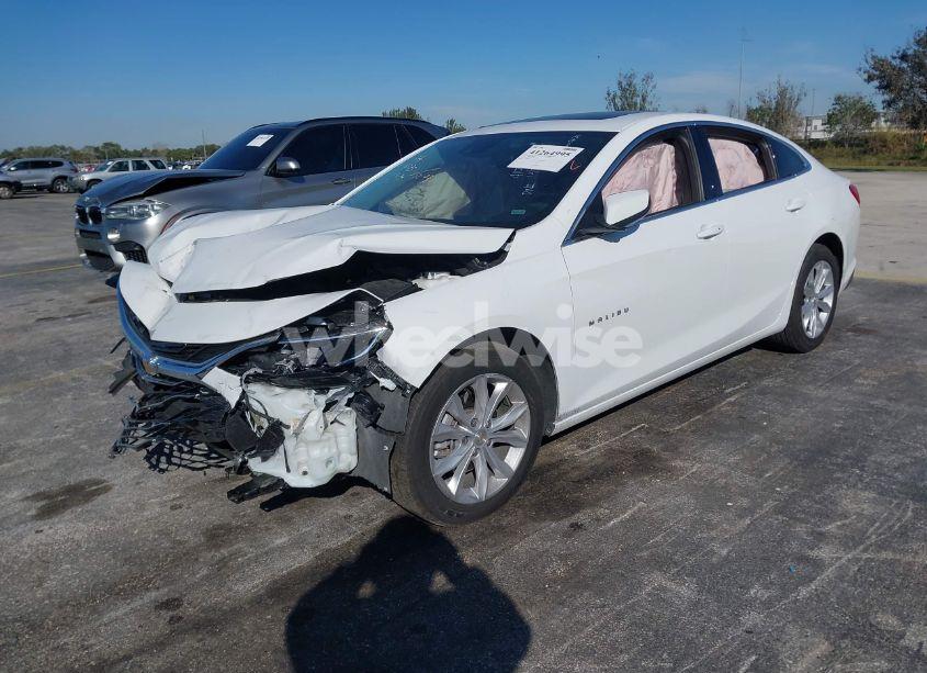 Photo 2 of 2024 Chevrolet Malibu FWD 1LT (VIN 1G1ZD5ST0RF196573)