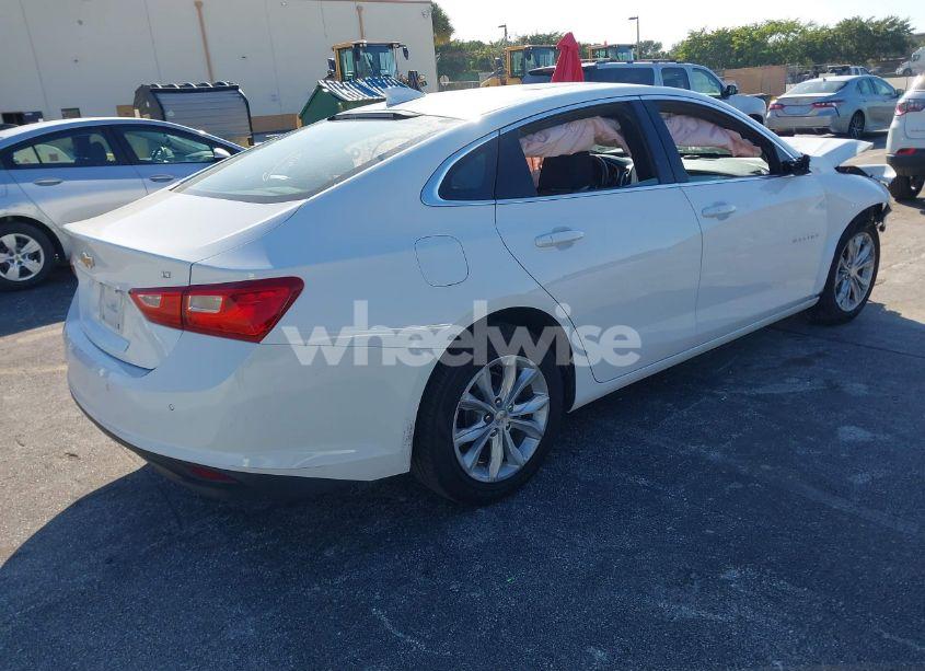 Photo 4 of 2024 Chevrolet Malibu FWD 1LT (VIN 1G1ZD5ST0RF196573)