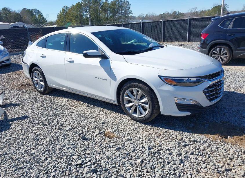 2025 Chevrolet Malibu FWD 1LT (VIN 1G1ZD5ST0SF129557) main photo