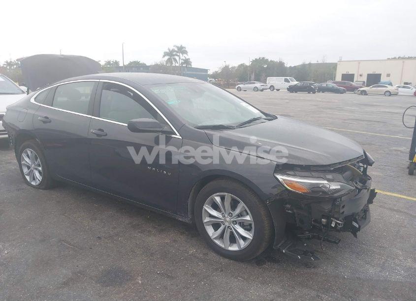 2025 Chevrolet Malibu FWD 1LT (VIN 1G1ZD5ST0SF138288) main photo