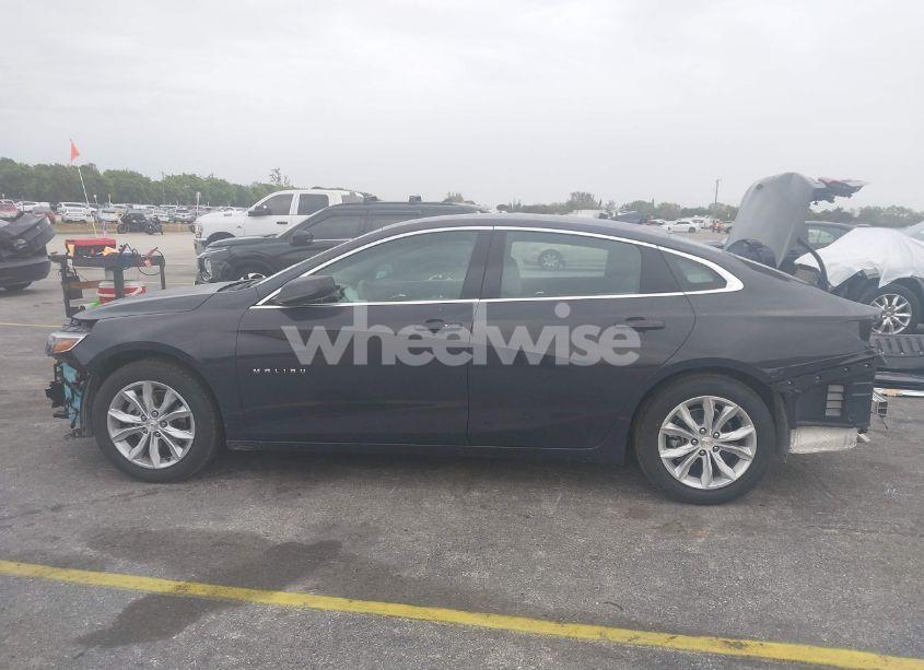 Photo 15 of 2025 Chevrolet Malibu FWD 1LT (VIN 1G1ZD5ST0SF138288)
