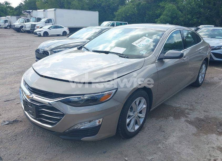 Photo 2 of 2025 Chevrolet Malibu FWD 1LT (VIN 1G1ZD5ST0SF142406)
