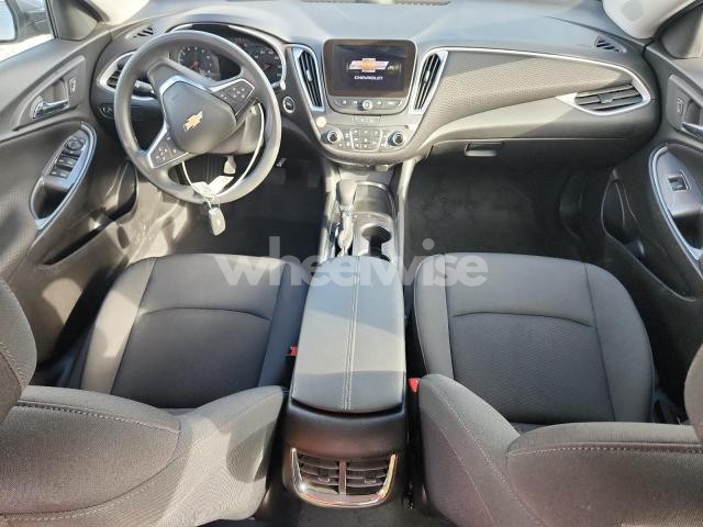 Photo 6 of 2025 CHEVROLET MALIBU LT (VIN 1G1ZD5ST0SF157391)