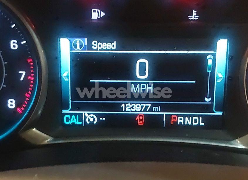 Photo 15 of 2018 Chevrolet Malibu LT (VIN 1G1ZD5ST1JF100020)