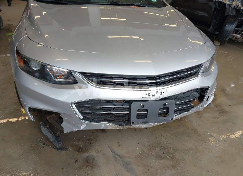 Photo 6 of 2018 Chevrolet Malibu LT (VIN 1G1ZD5ST1JF103953)