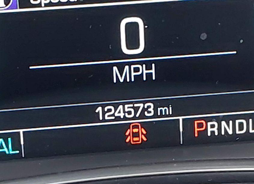 Photo 7 of 2018 Chevrolet Malibu LT (VIN 1G1ZD5ST1JF113057)