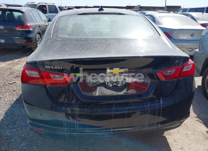 Photo 21 of 2018 Chevrolet Malibu LT (VIN 1G1ZD5ST1JF154823)