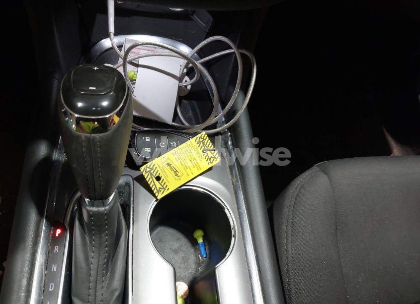 Photo 11 of 2018 Chevrolet Malibu LT (VIN 1G1ZD5ST1JF163506)