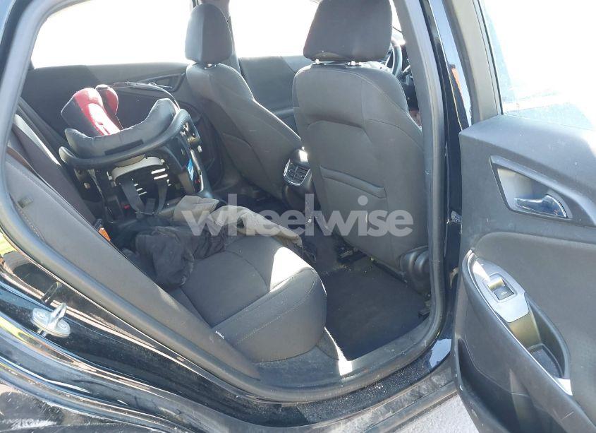 Photo 8 of 2018 Chevrolet Malibu LT (VIN 1G1ZD5ST1JF191483)