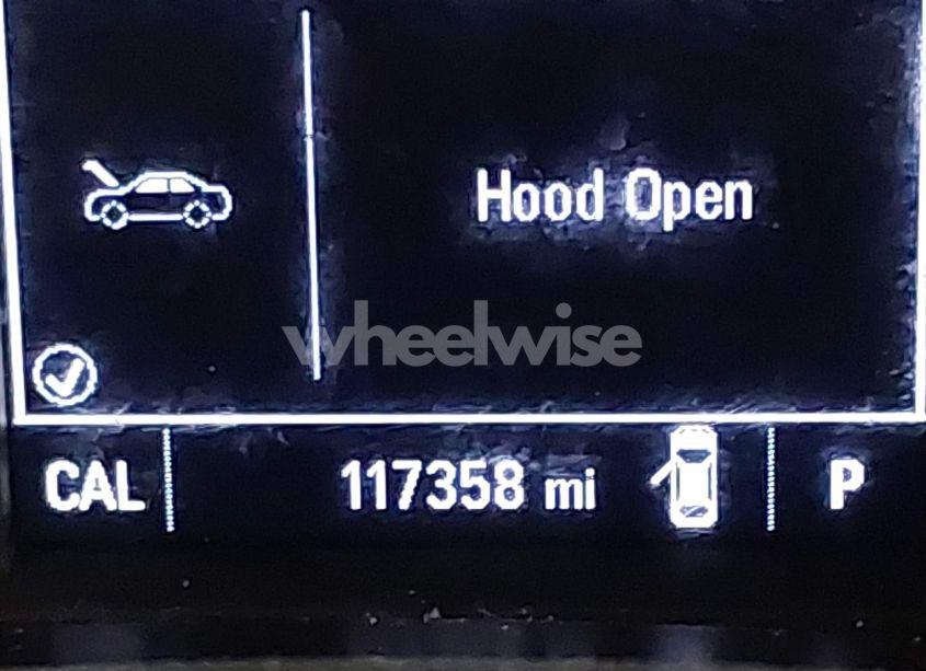 Photo 16 of 2018 Chevrolet Malibu LT (VIN 1G1ZD5ST1JF194660)