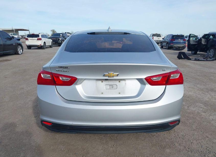 Photo 16 of 2018 Chevrolet Malibu LT (VIN 1G1ZD5ST1JF195274)