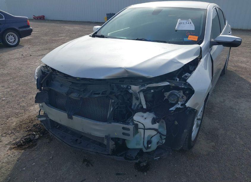 Photo 6 of 2018 Chevrolet Malibu LT (VIN 1G1ZD5ST1JF195274)