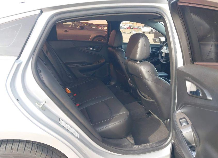 Photo 8 of 2018 Chevrolet Malibu LT (VIN 1G1ZD5ST1JF195274)