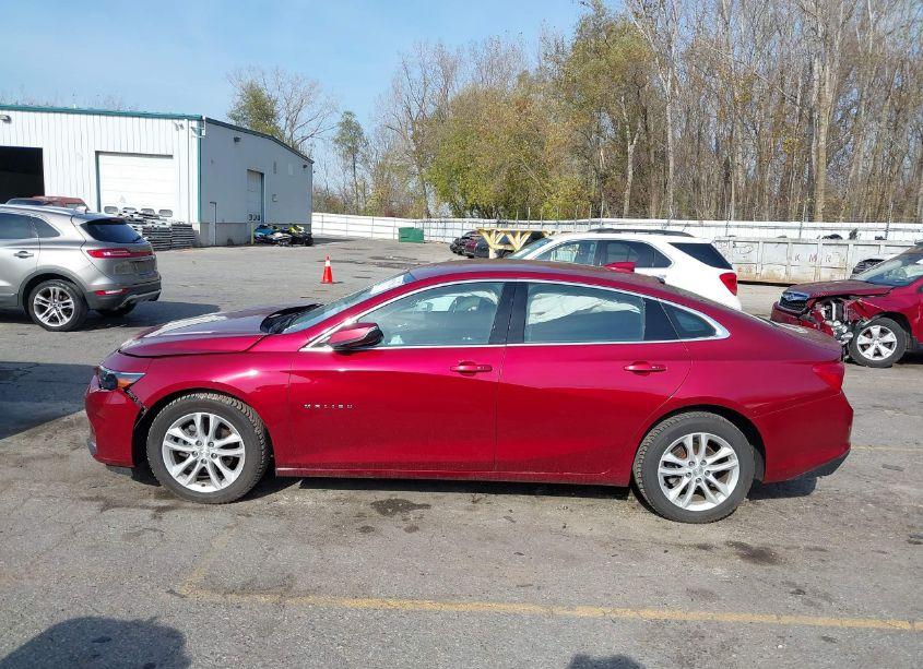 Photo 14 of 2018 Chevrolet Malibu LT (VIN 1G1ZD5ST1JF196229)