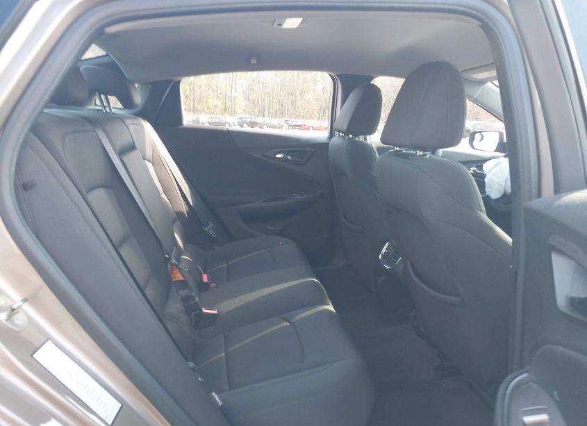 Photo 8 of 2018 Chevrolet Malibu LT (VIN 1G1ZD5ST1JF209528)