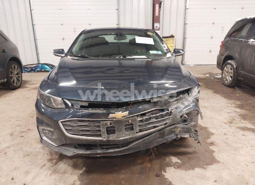 Photo 12 of 2018 Chevrolet Malibu LT (VIN 1G1ZD5ST1JF217841)