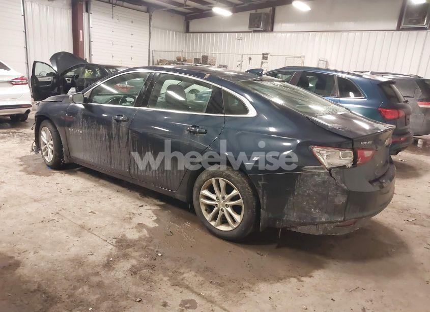 Photo 3 of 2018 Chevrolet Malibu LT (VIN 1G1ZD5ST1JF217841)
