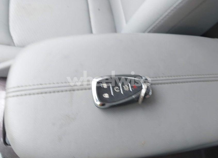 Photo 11 of 2018 Chevrolet Malibu LT (VIN 1G1ZD5ST1JF220853)