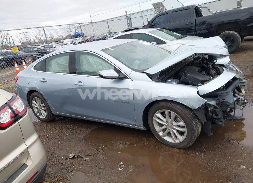 Photo 14 of 2018 Chevrolet Malibu LT (VIN 1G1ZD5ST1JF220853)