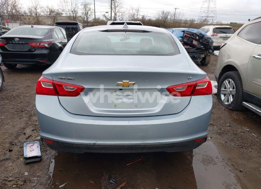 Photo 17 of 2018 Chevrolet Malibu LT (VIN 1G1ZD5ST1JF220853)