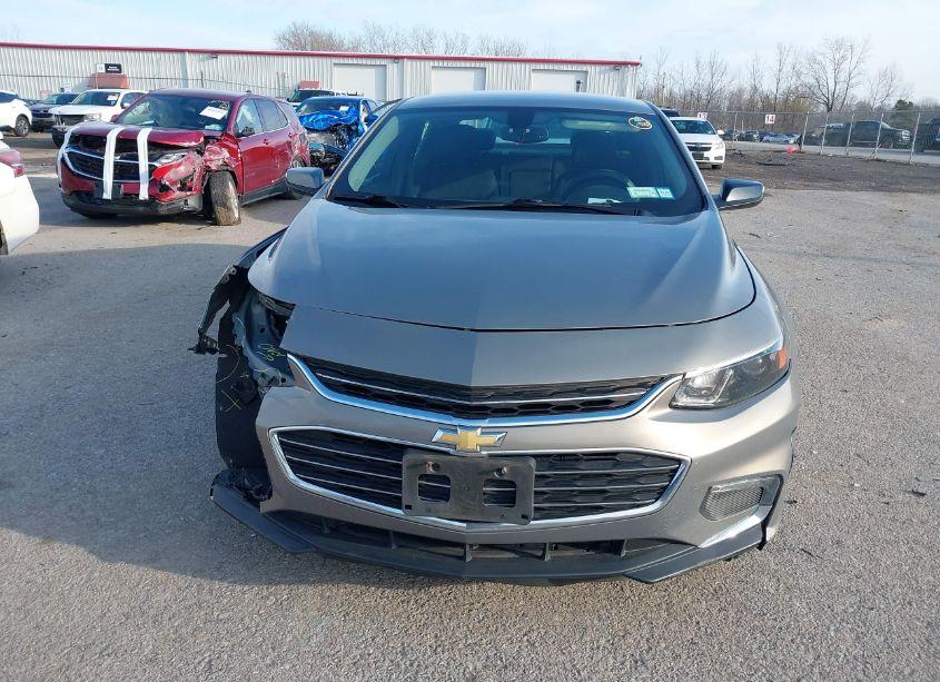 Photo 12 of 2018 Chevrolet Malibu LT (VIN 1G1ZD5ST1JF245476)