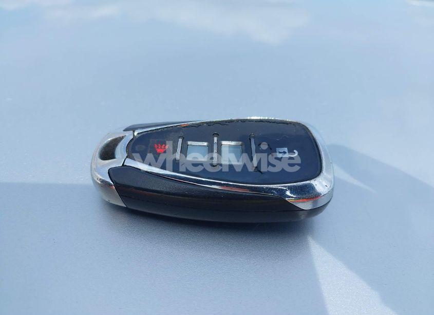 Photo 11 of 2018 Chevrolet Malibu LT (VIN 1G1ZD5ST1JF261841)