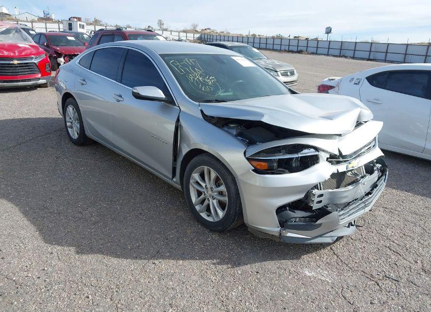 2018 Chevrolet Malibu LT (VIN 1G1ZD5ST1JF271611) main photo