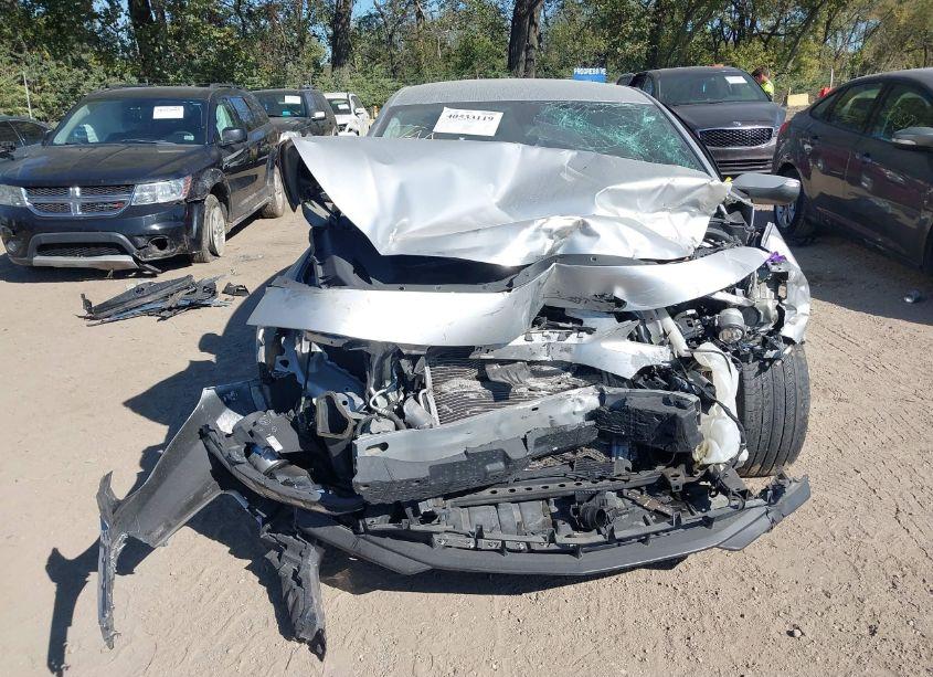 Photo 13 of 2018 Chevrolet Malibu LT (VIN 1G1ZD5ST1JF292121)