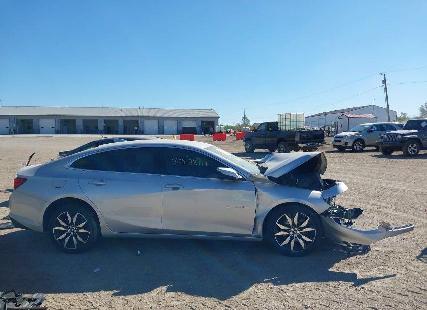 Photo 14 of 2018 Chevrolet Malibu LT (VIN 1G1ZD5ST1JF292121)