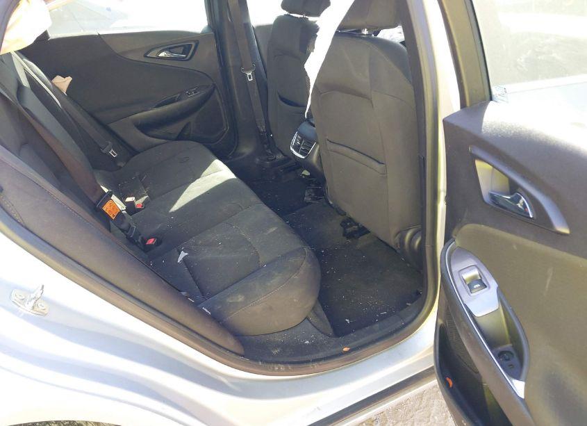 Photo 8 of 2018 Chevrolet Malibu LT (VIN 1G1ZD5ST1JF292121)