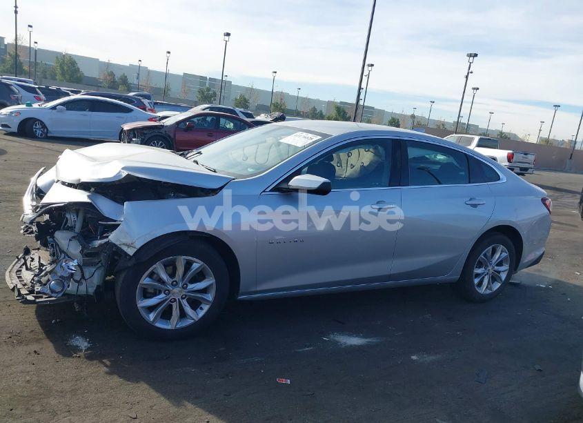 Photo 15 of 2019 Chevrolet Malibu LT (VIN 1G1ZD5ST1KF104876)