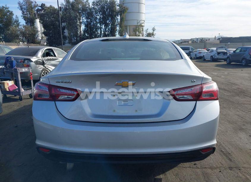 Photo 17 of 2019 Chevrolet Malibu LT (VIN 1G1ZD5ST1KF104876)