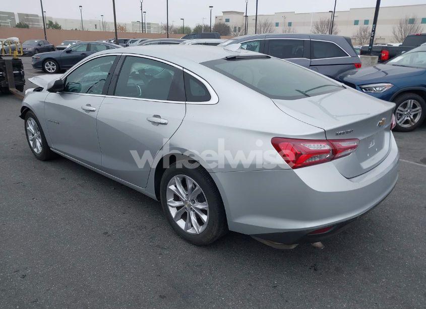 Photo 3 of 2019 Chevrolet Malibu LT (VIN 1G1ZD5ST1KF104876)