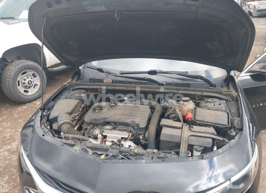 Photo 10 of 2019 Chevrolet Malibu LT (VIN 1G1ZD5ST1KF112413)