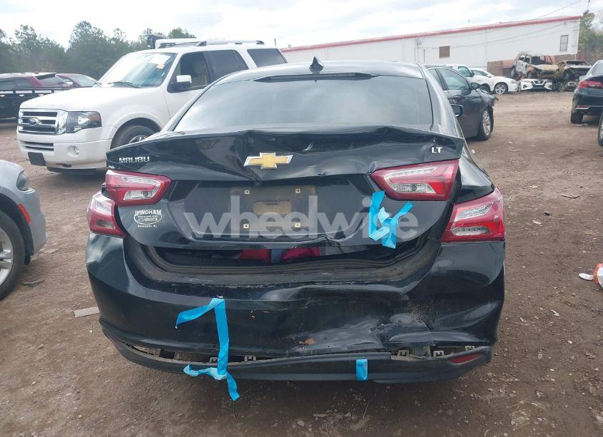 Photo 16 of 2019 Chevrolet Malibu LT (VIN 1G1ZD5ST1KF112413)