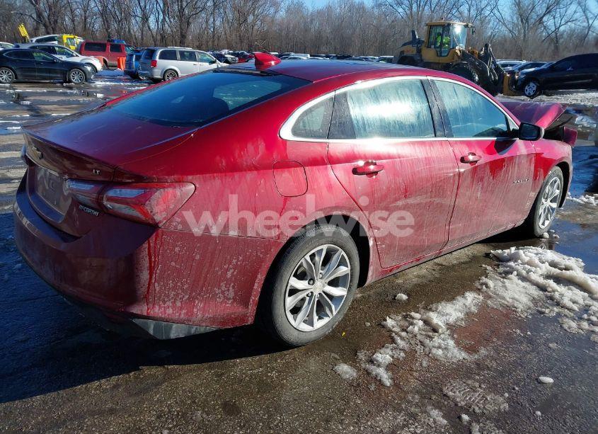 Photo 4 of 2019 Chevrolet Malibu LT (VIN 1G1ZD5ST1KF130930)