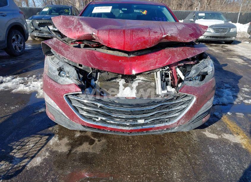 Photo 6 of 2019 Chevrolet Malibu LT (VIN 1G1ZD5ST1KF130930)