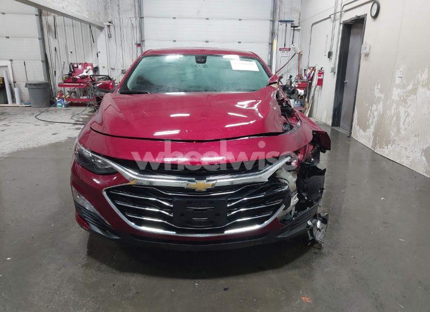 Photo 12 of 2019 Chevrolet Malibu LT (VIN 1G1ZD5ST1KF131981)