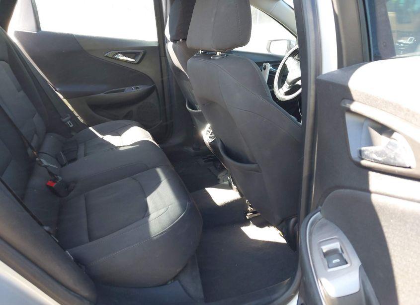 Photo 8 of 2019 Chevrolet Malibu LT (VIN 1G1ZD5ST1KF137537)