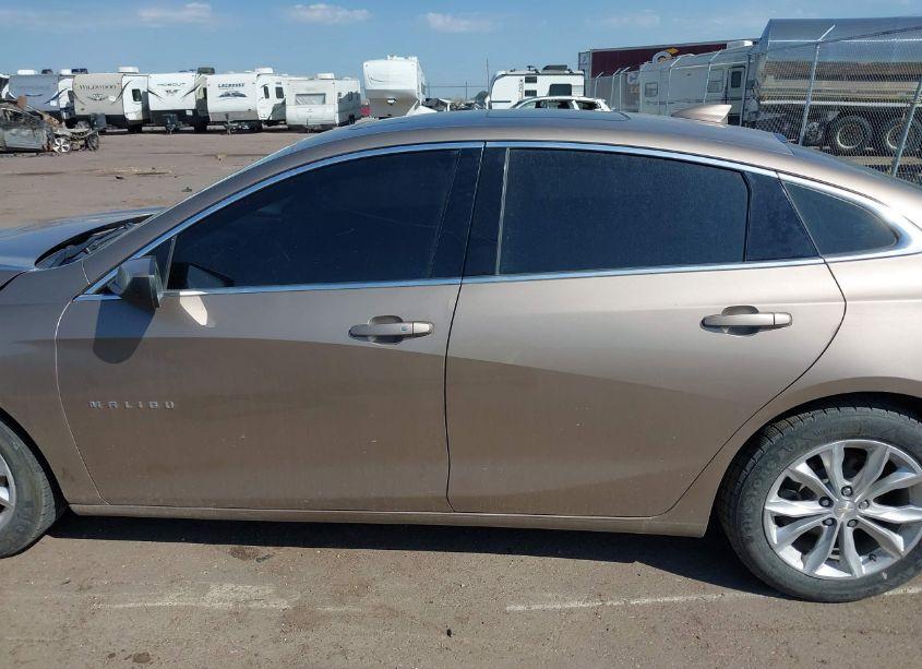 Photo 14 of 2019 Chevrolet Malibu LT (VIN 1G1ZD5ST1KF140406)