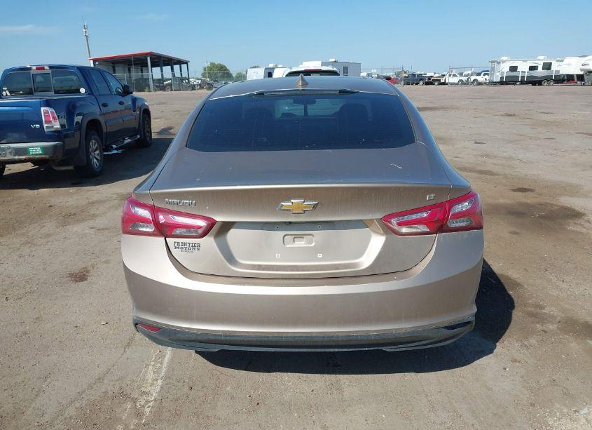 Photo 16 of 2019 Chevrolet Malibu LT (VIN 1G1ZD5ST1KF140406)