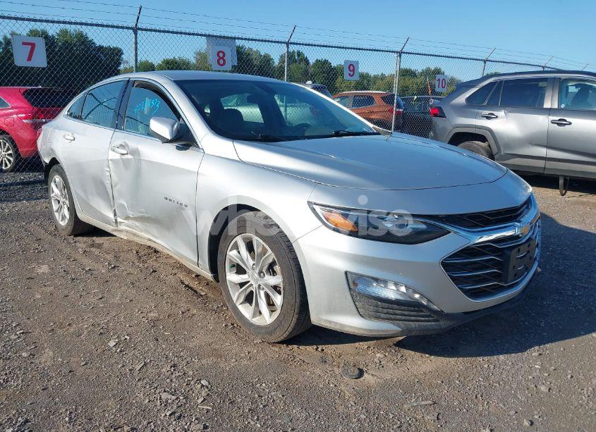 2019 Chevrolet Malibu LT (VIN 1G1ZD5ST1KF141572) main photo