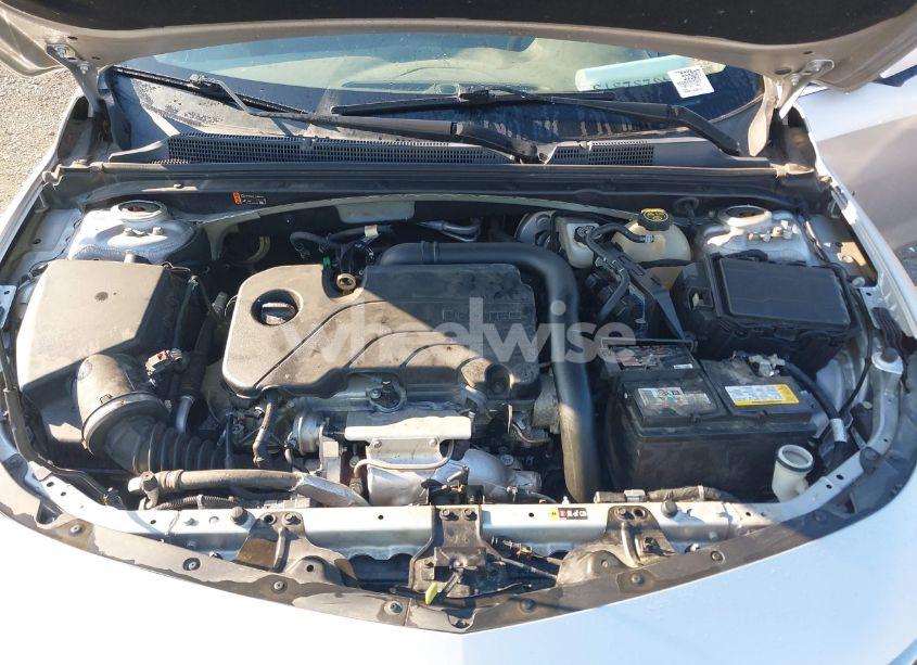 Photo 10 of 2019 Chevrolet Malibu LT (VIN 1G1ZD5ST1KF141572)