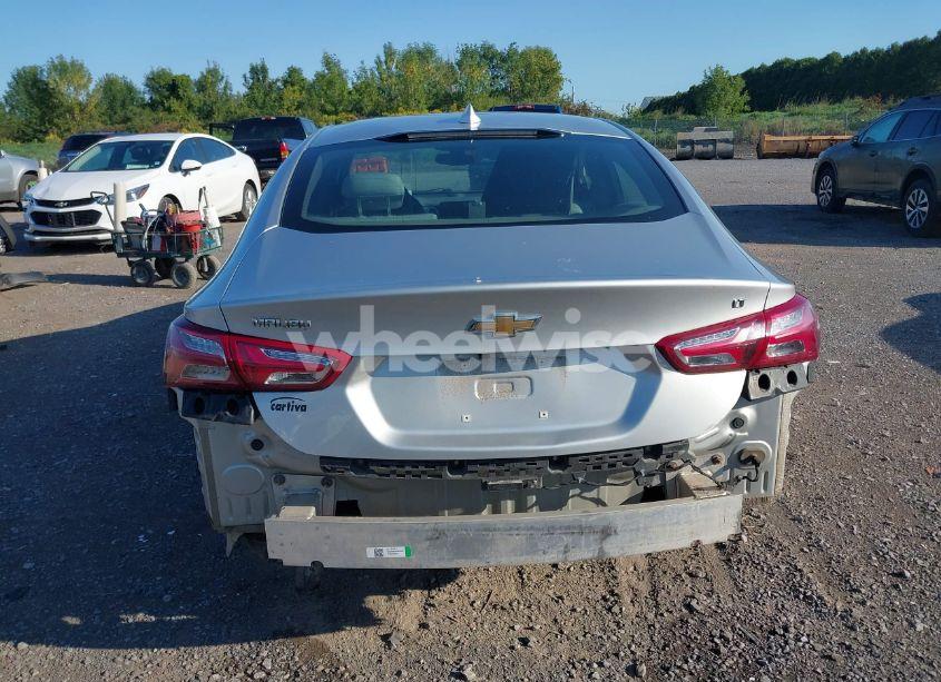 Photo 16 of 2019 Chevrolet Malibu LT (VIN 1G1ZD5ST1KF141572)