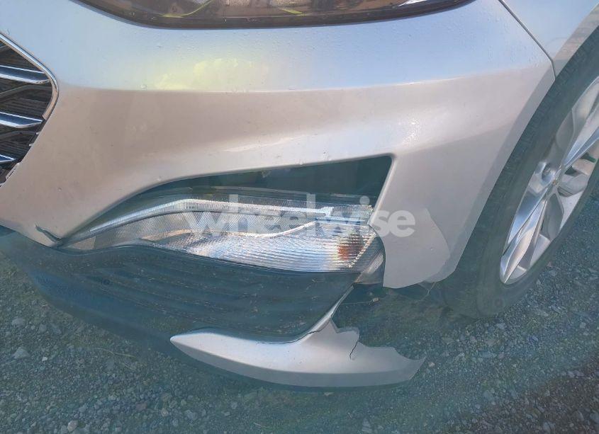 Photo 6 of 2019 Chevrolet Malibu LT (VIN 1G1ZD5ST1KF141572)